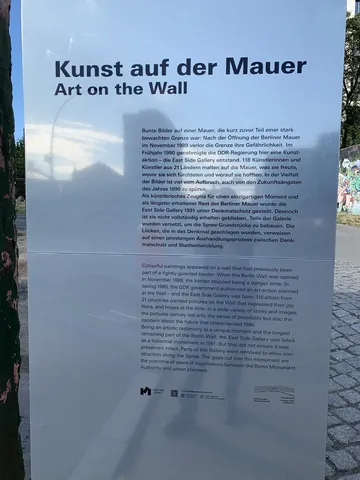 Wall Berlin 04