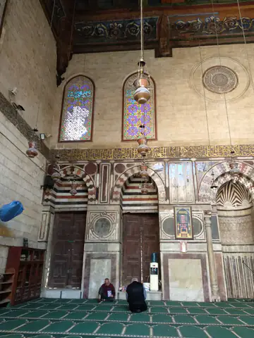 Cairo Hardwood Room Door Symmetry