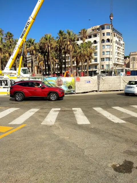 Cannes City Minivan Subcompact Suv