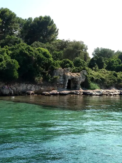 Cannes Kavos Beach Monolia River