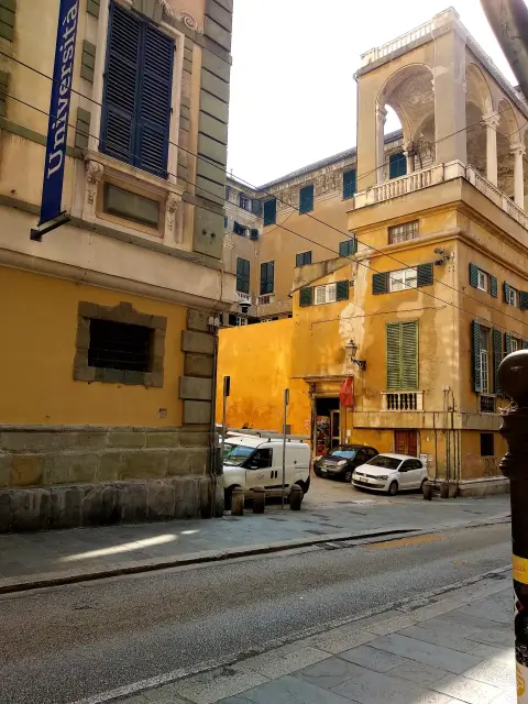 Genua Apartment Building Window City