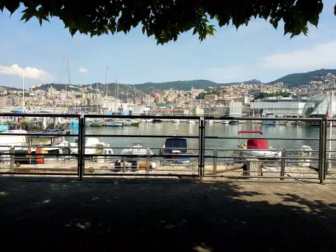 Genua Aquarium Of Genoa Le