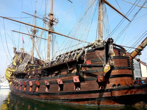 Genua Aquarium Of Genoa Mast