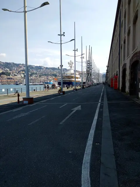 Genua Asphalt Thoroughfare Lane