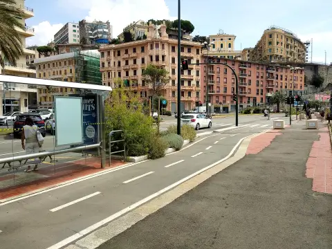 Genua House Curb Sidewalk City