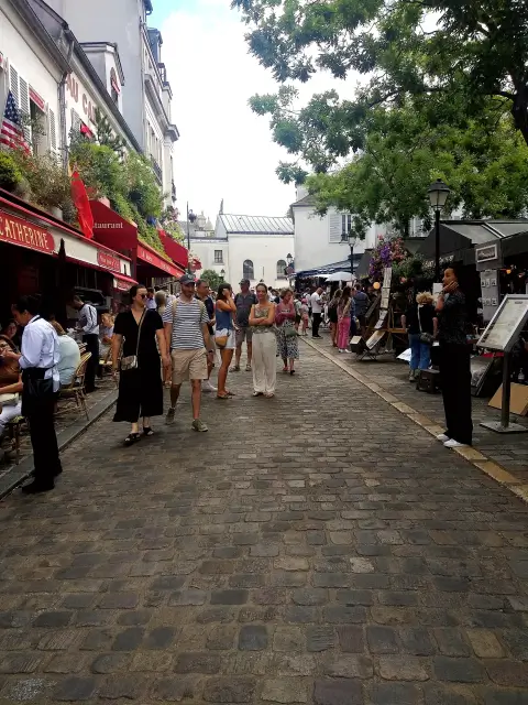 Paris Bazaar M Flea Space