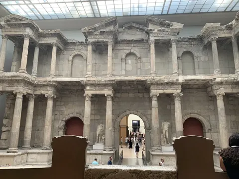 Altar Pergamon Museum 02