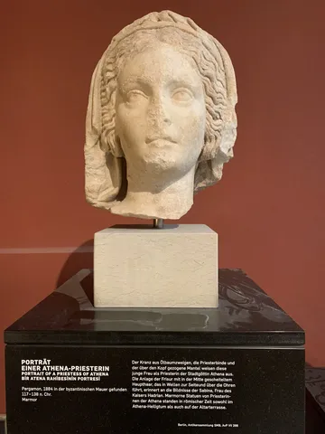Bust Pergamon Museum