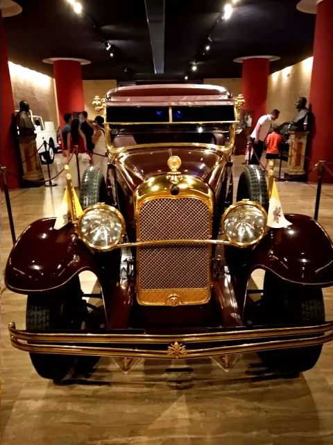 Roma Antique Car Vintage Hot