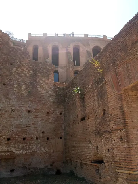 Roma Arches Severiane On The