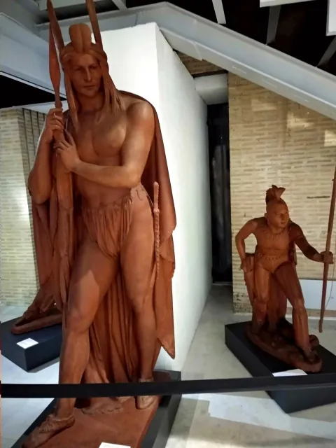 Roma Carving Bronze Sculpture Statue