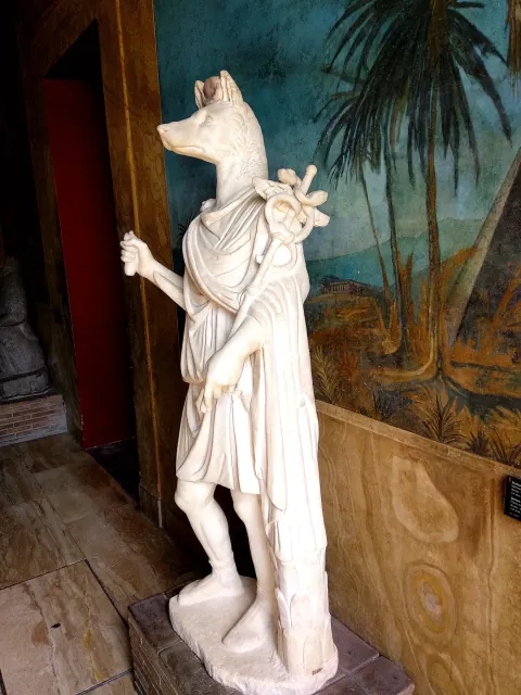 Roma Carving Statue Sculpture Stone