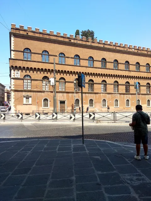 Roma Palace Architecture Classical Middle