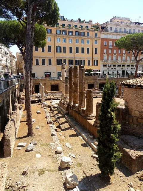 Roma Ruins Stone Wall Column