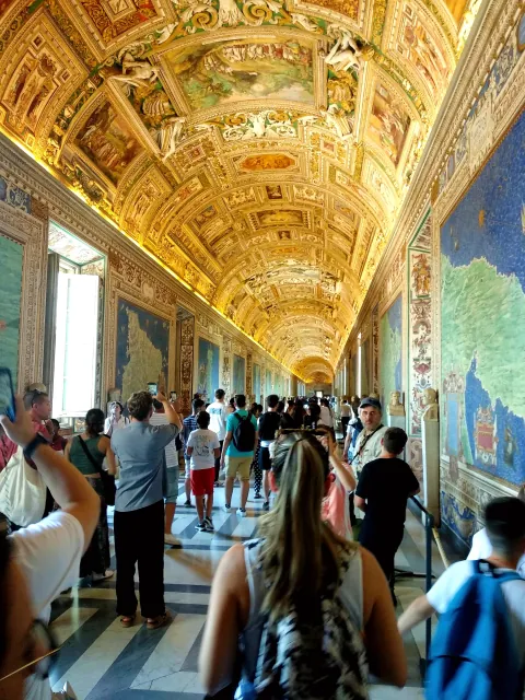Roma Vatican Museum Ceiling Dropped