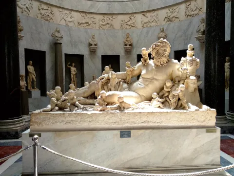 Roma Vatican Museum Statue Sistine