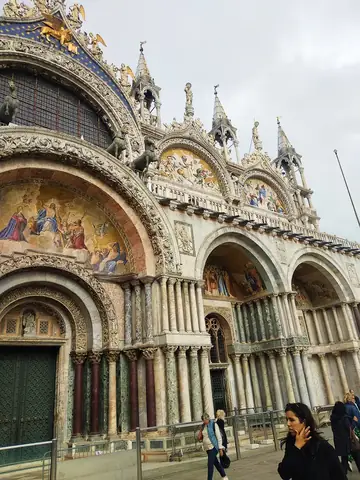 Venice Arch Facade Architecture