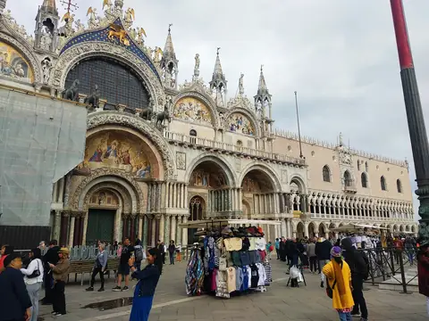 Venice Arch Public Space
