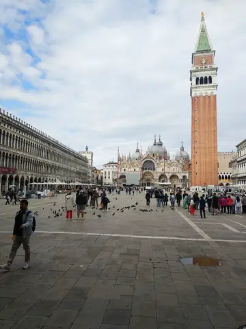 Venice Daytime Travel Town
