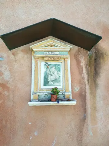 Venice Natural Material Wood