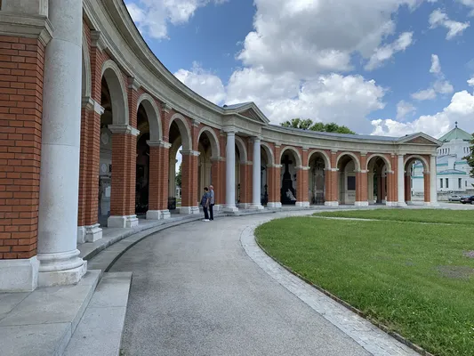 Cemetery Vienna 01