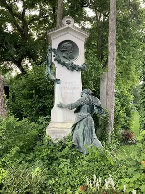 Cemetery Vienna 20