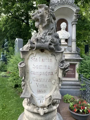 Cemetery Vienna 29